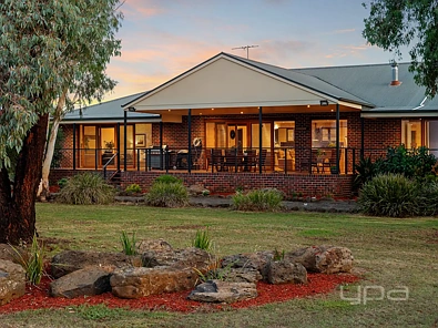 39 Killarney Drive, Melton, VIC 3337, 4 slaapkamers, 2 badkamers, House