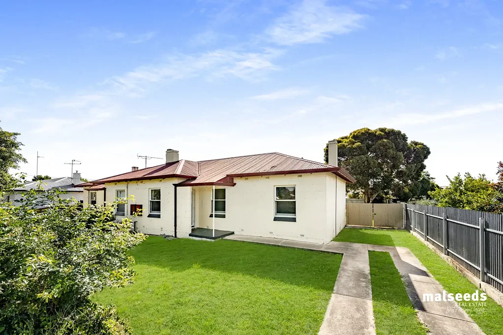 3 Bedroom modern home