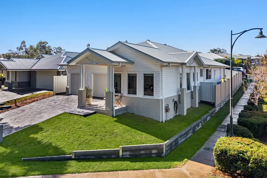 North Rothbury 5房  Modern Dual-Income Opportunity in the Heart of North Rothbury