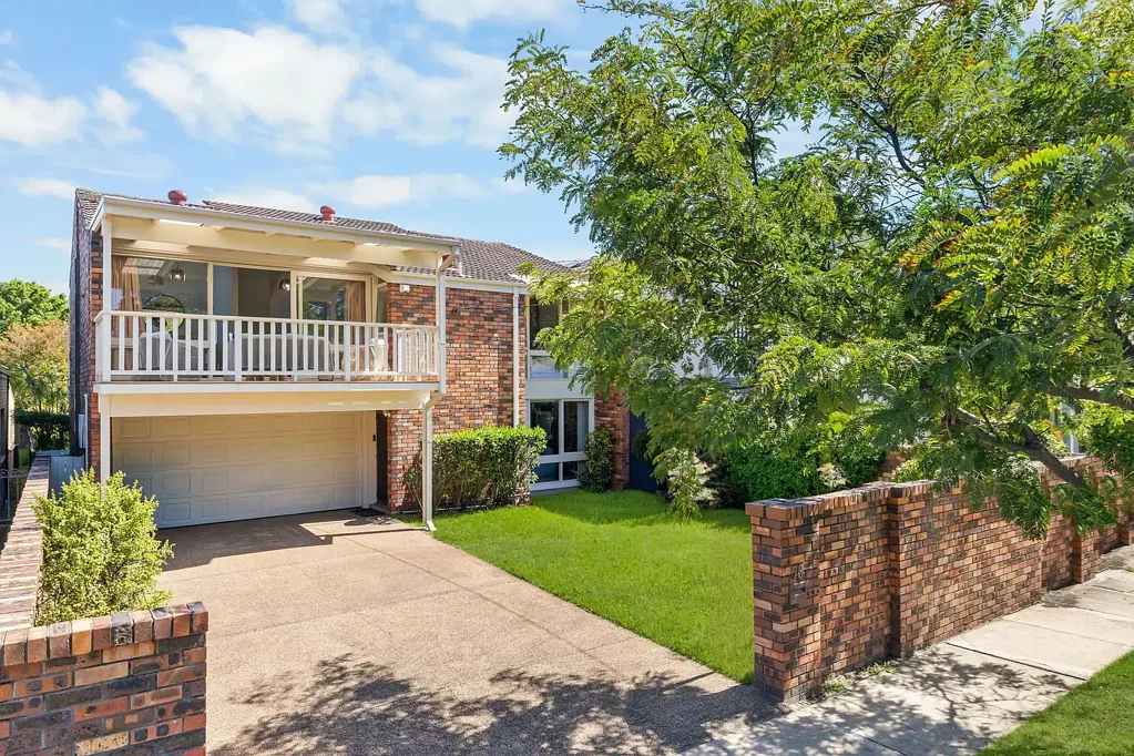 Mid-Century Charm, Parkside Position & Exceptional Family Living