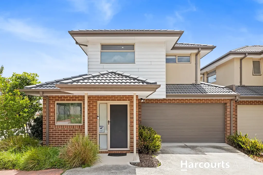 Hallam 3ਬੈੱਡਰੂਮ Modern Light-Filled Townhouse in Prime Central Location