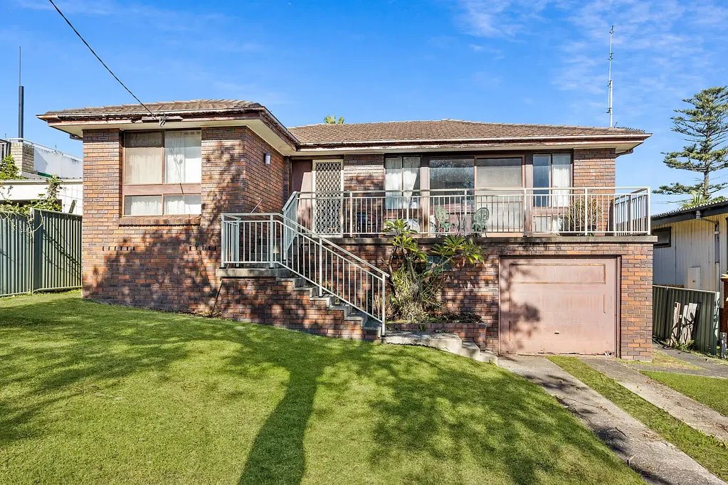 Mount Warrigal 4غرفة نوم Lake Views, Location & Endless Potential