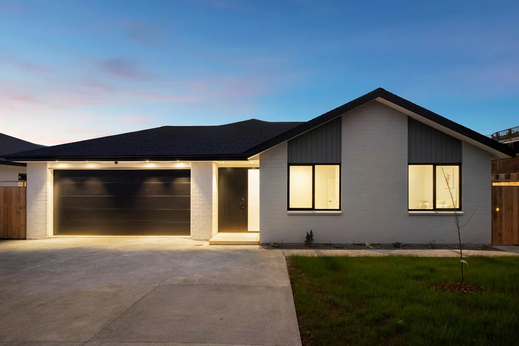 Pukekohe 6Phòng ngủ Modern Multi-Generational Living at Its Finest