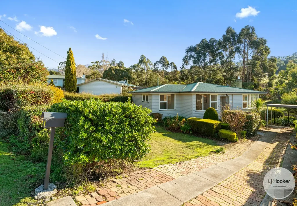 Claremont 3Zimmer Charming Claremont Classic – Comfortable, Convenient & Full of Potential
