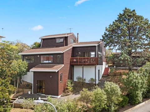 Browns Bay 3 Bedroom Premium Home in Rangitoto School Zone