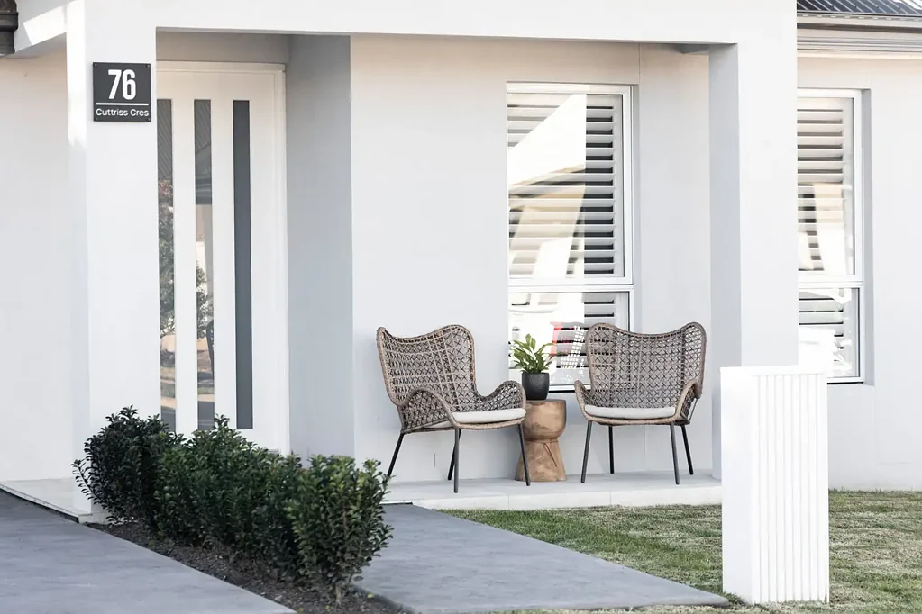 Wilton 4غرفة نوم Contemporary Family Living with Designer Style and Flexibility