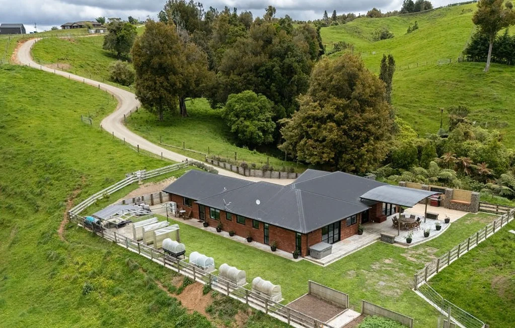 Pirongia Motivated Vendors – Paradise Awaits