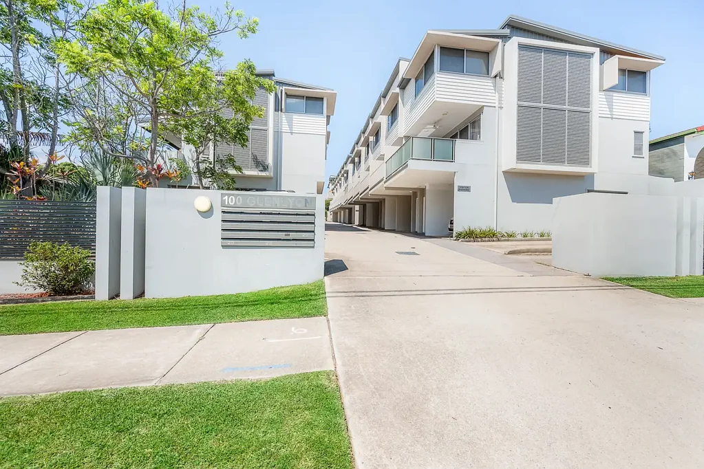 Gladstone Central 2部屋 Executive Two Bedroom Townhouse In The Heart Of Gladstone