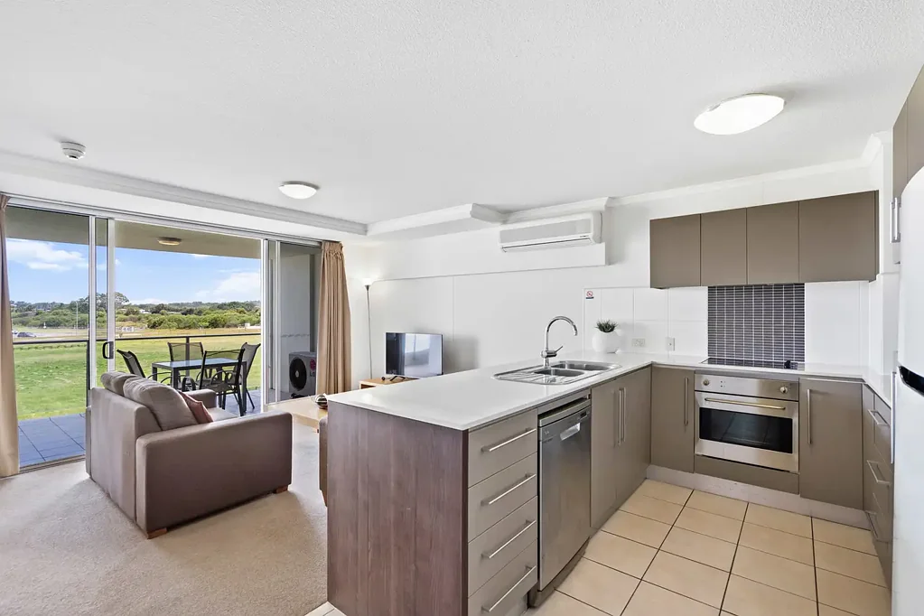 Easy Coastal Lifestyle – Furnished Spacious 2 Bed, 2 Bath Apartment