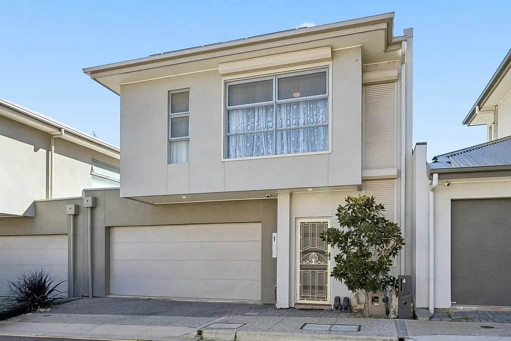Noarlunga Downs 3房  Stylish, Low-Maintenance Coastal Living
