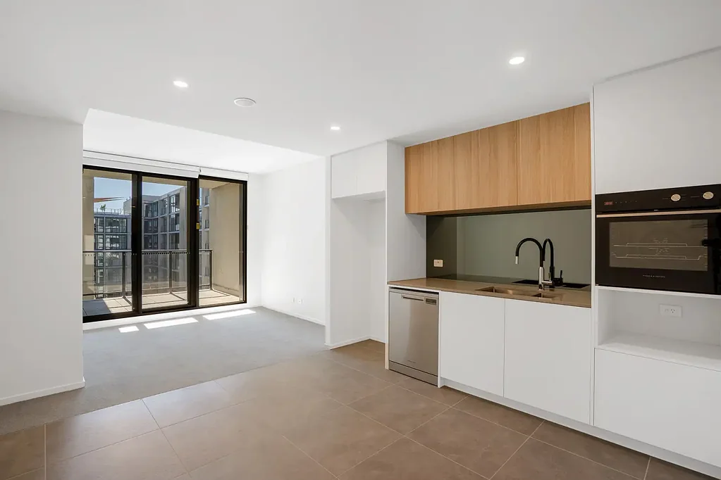 Enjoy Peaceful Mountain Views from a Stylish West-Facing One-Bedroom Apartment in Lyneham