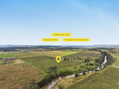 Cedar Grove 2房 超过50英亩土地 毗邻Logan River 迷人木屋硬木地板 壮丽乡村风光 Flinders Peak视野 Acreage, River Frontage & Endless Potential