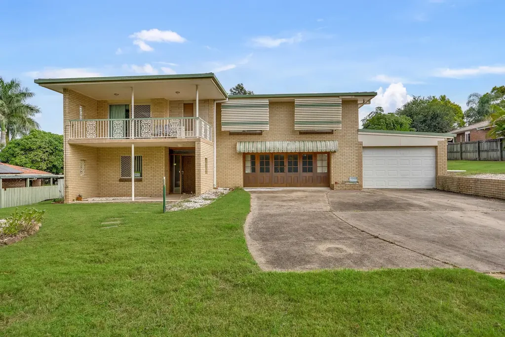 10 McDougall Close, Silkstone, QLD 4304
