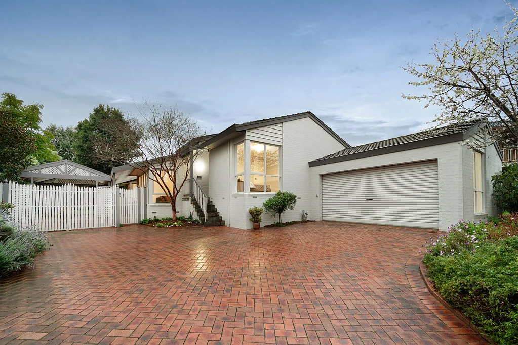 65 Maxine Drive, St Helena, VIC 3088