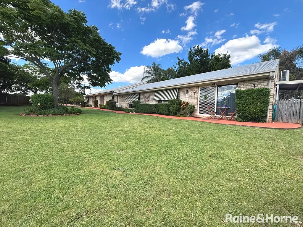 Kingaroy 7ห้องนอน Fully Tenanted Investment Opportunity - Secure Returns & Quality Presentation
