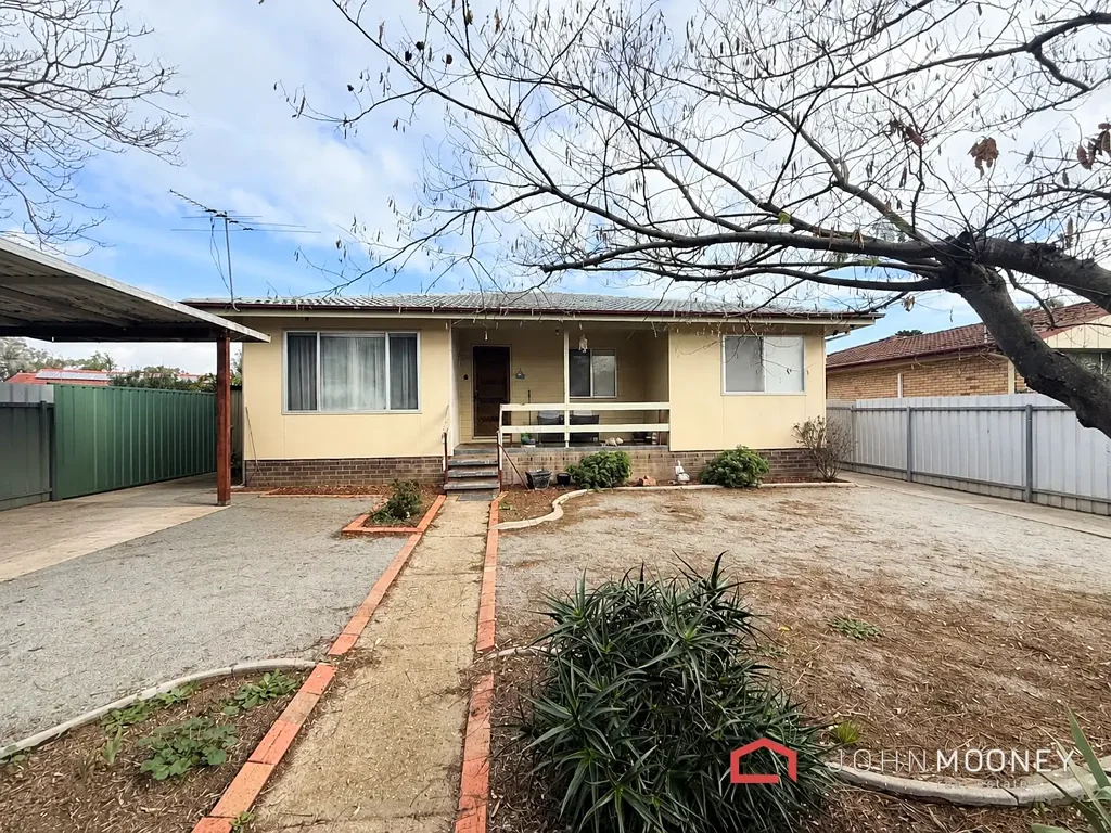 133 Raye Street, Tolland