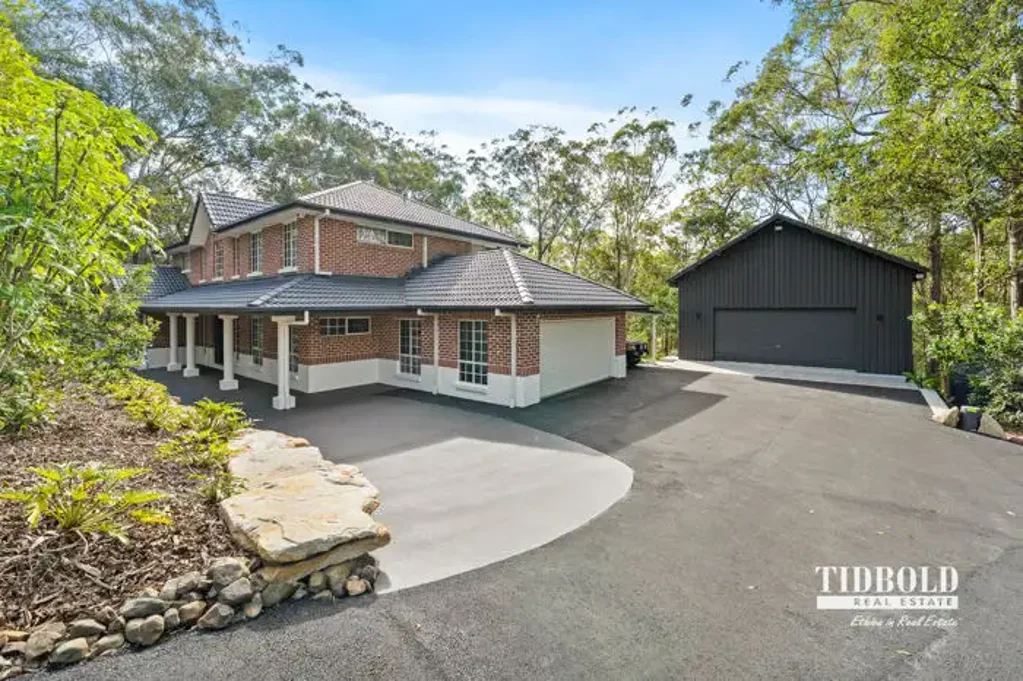 Mount Cotton 6कमरा Grand Family Living on 1.5 Acres in Prestigious Ridgewood Downs!