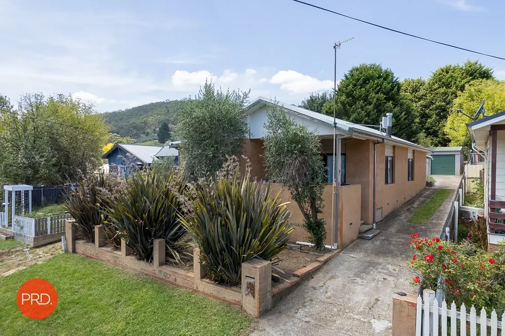 12 Wilga Street, Captains Flat, NSW 2623