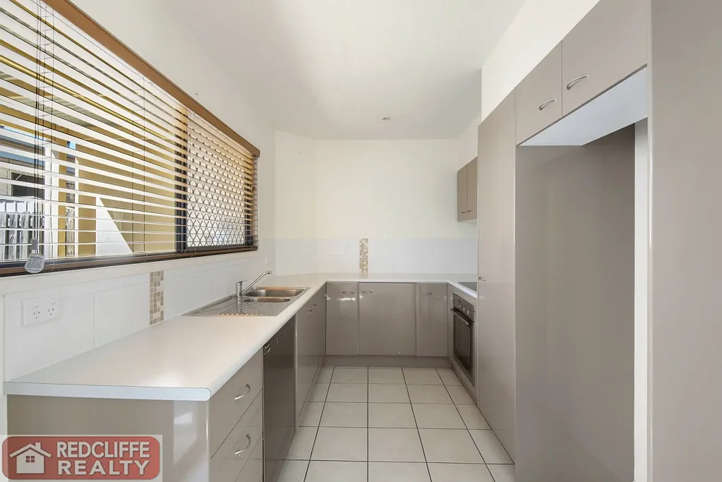3 Bed Townhouse Close to Water
