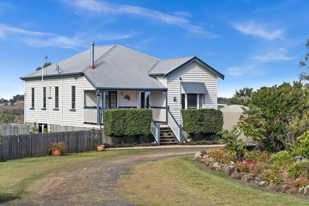 Pittsworth 3બેડરૂમ COUNTRY CHARM, ON THE EDGE OF TOWN