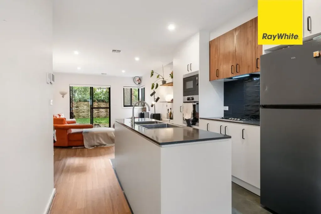 Stunning three-bedroom tri-level townhouse in Bruce