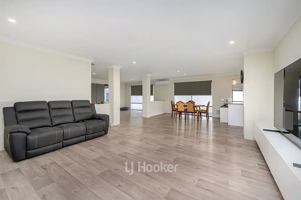Australind 4房  Spacious Family Living with Year-Round Entertaining