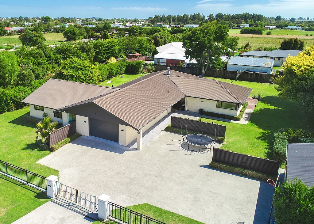 Westport 6 Bedroom Stunning Large Family Home