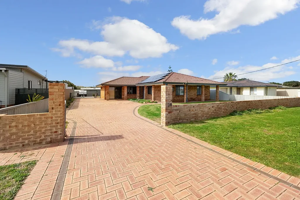 28 AMMON Avenue, Ledge Point, WA 6043