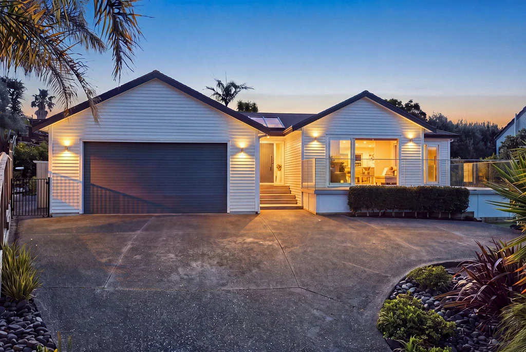 Gulf Harbour 3 Bedroom Space For Kids, Style For Parents