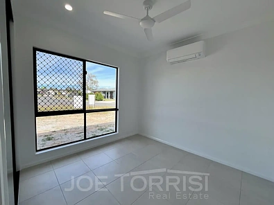1 Dural Close, Mareeba, QLD 4880, 4 habitaciones, 2 baños, House