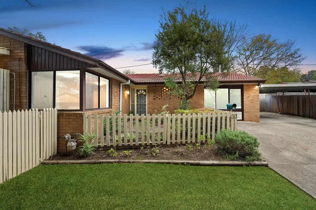 Macquarie 4બેડરૂમ Single level home on a huge block