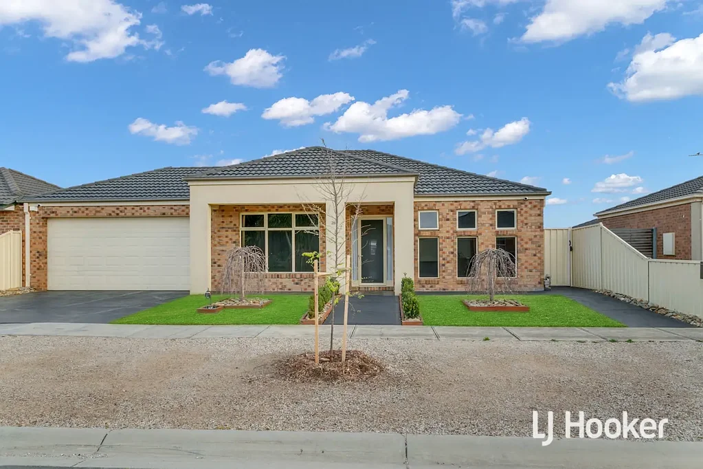 Melton West 4ਬੈੱਡਰੂਮ Exquisite Fully Renovated Family Home in Melton West
