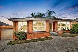 9/745 Hawthorn Road, Brighton East