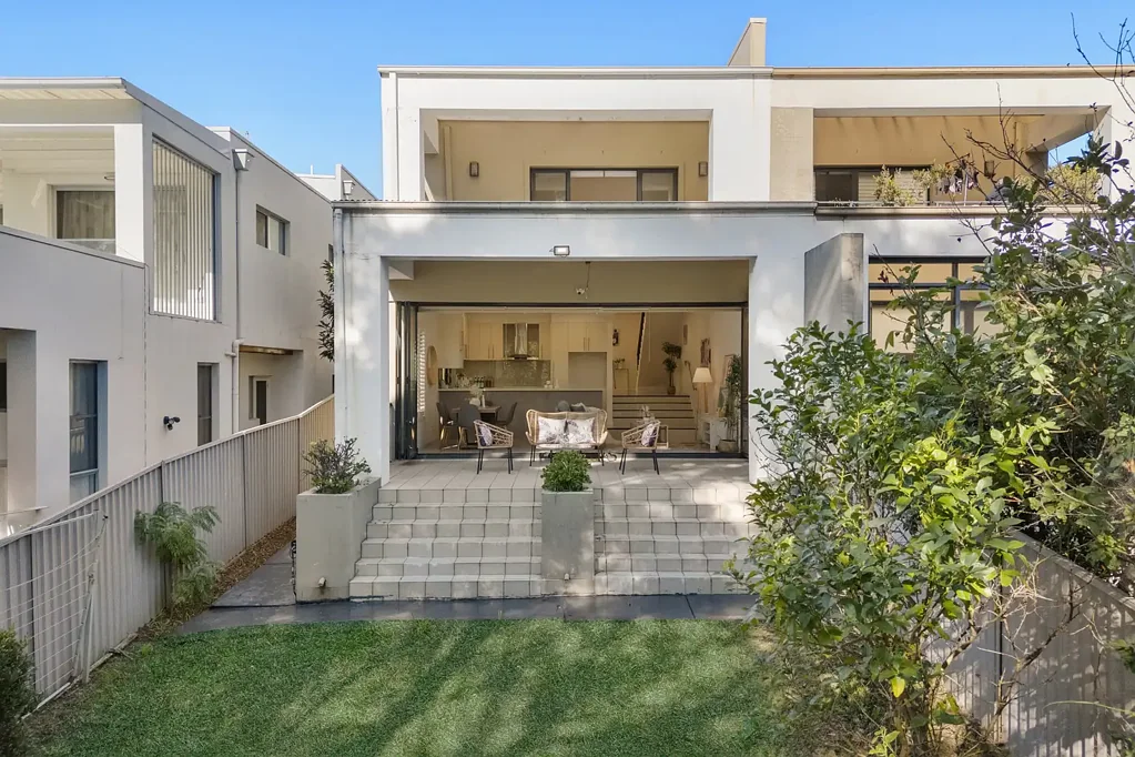 14 Peake Parade, Peakhurst, NSW 2210