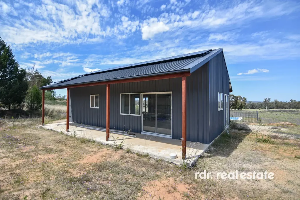 Warialda  CHARM, VIEWS & SPACE TO BREATHE
