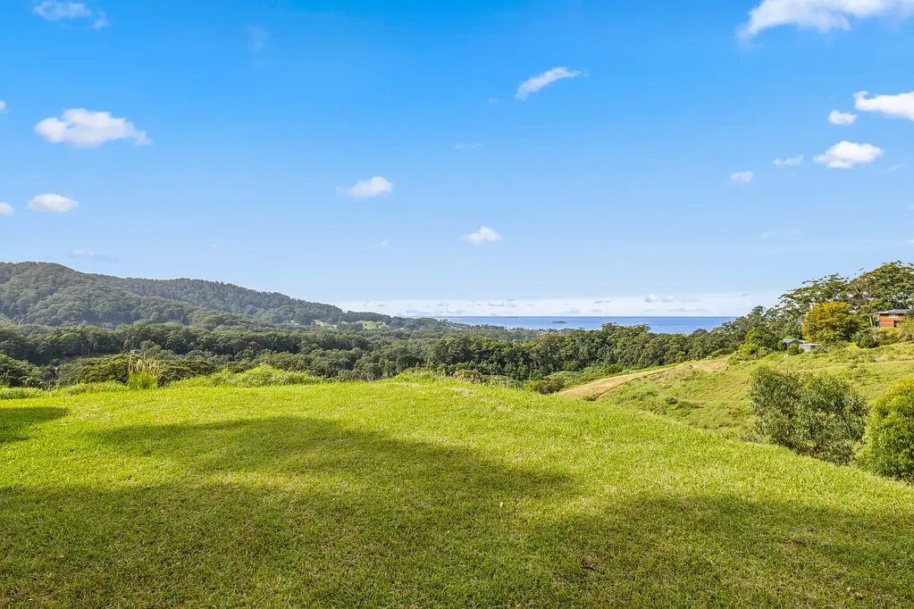 Korora  Acreage with Ocean & Island Views!