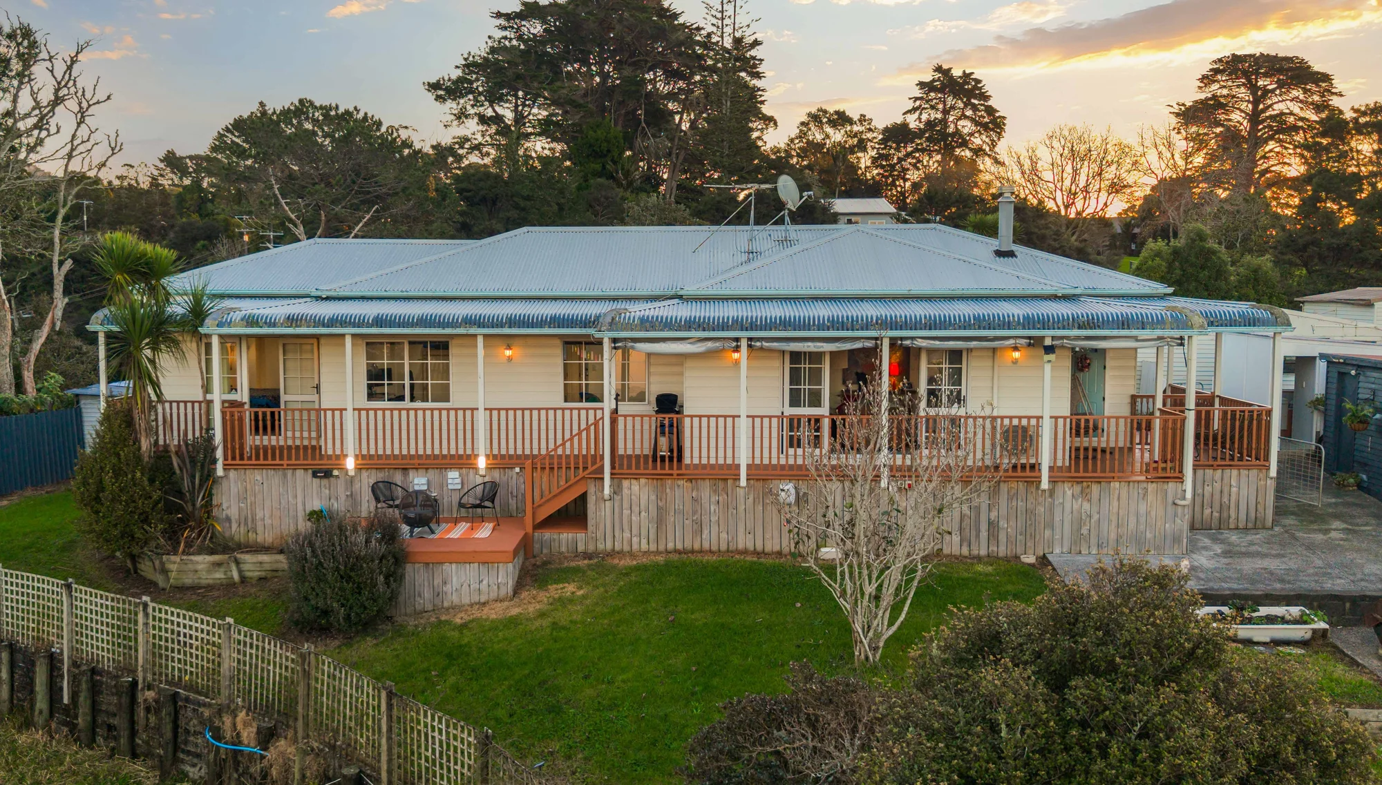 23 Waitakere Road, Waitakere