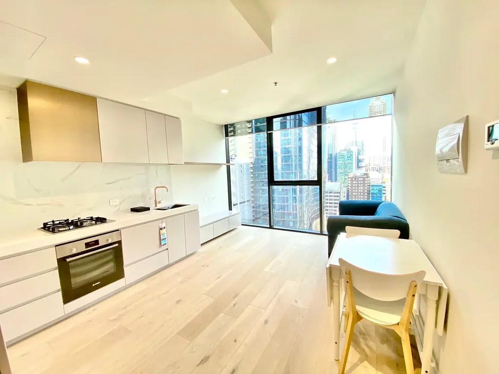 Fully Furnished 1-Bedroom Apartment in the Heart of Melbourne CBD
