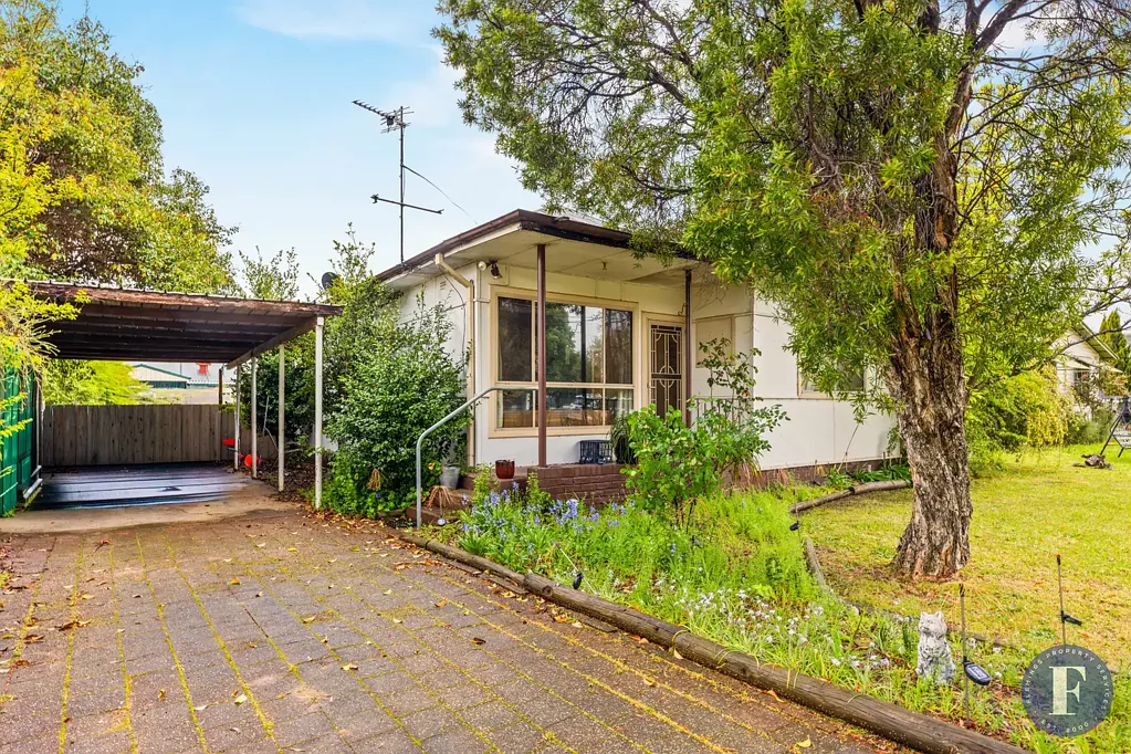 27 Hay Street, Cootamundra, NSW 2590