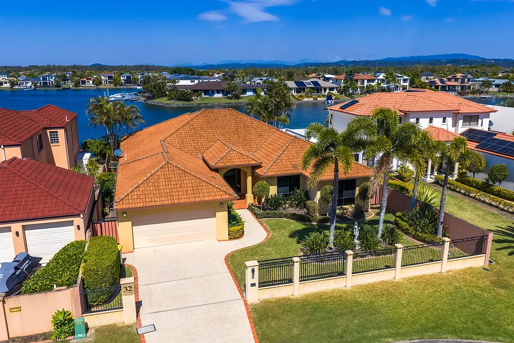 32 The Peninsula, Helensvale, QLD 4212