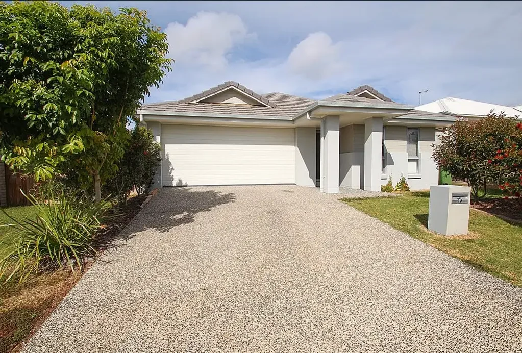 Spacious Family Home in a Convenient Redbank Plains Location