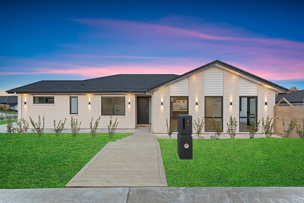 1 BATHURST CRESCENT, Pokeno, Franklin, Waikato District