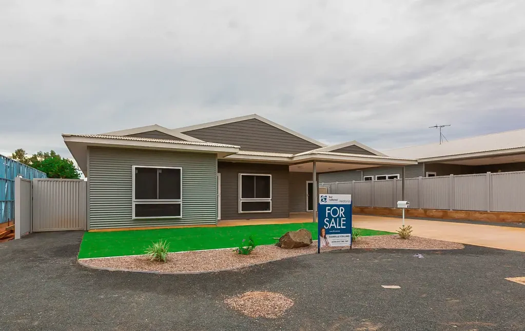 South Hedland 4कमरा LEASED UNTIL JULY 2030! $2,050 PER WEEK! STUNNING 2022-BUILT FAMILY HOME ON 619m²!