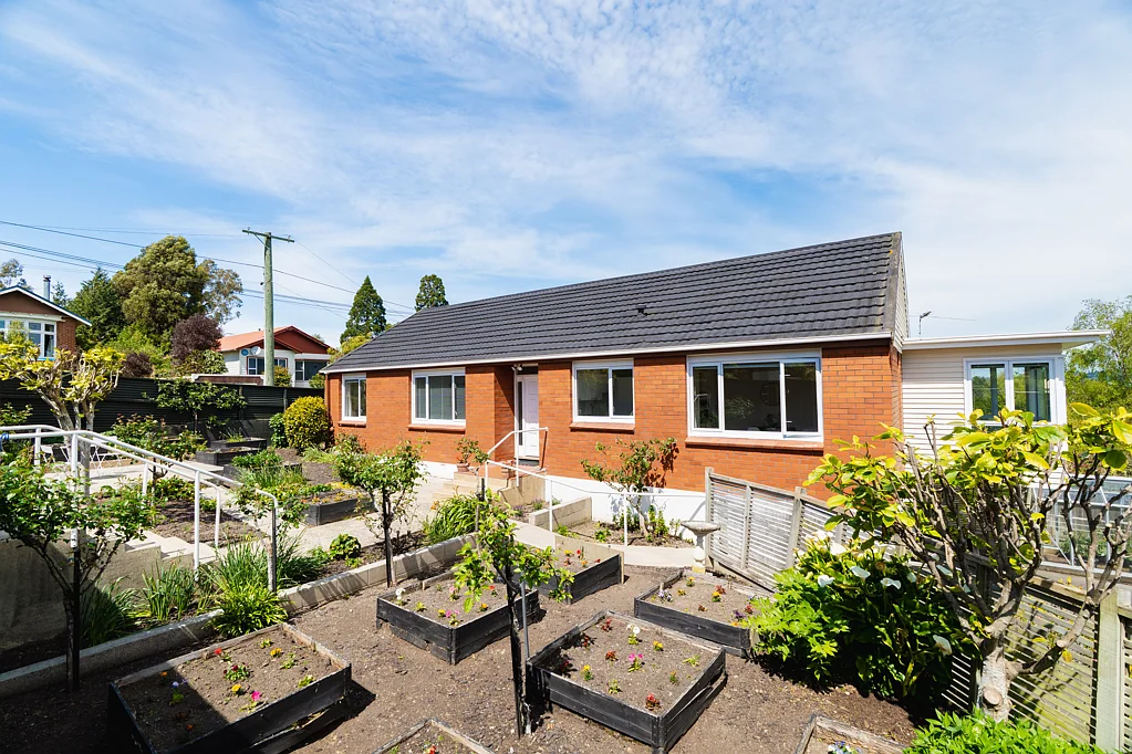 Opoho 3ห้องนอน Sunny Opoho home – bright, stylish and neat