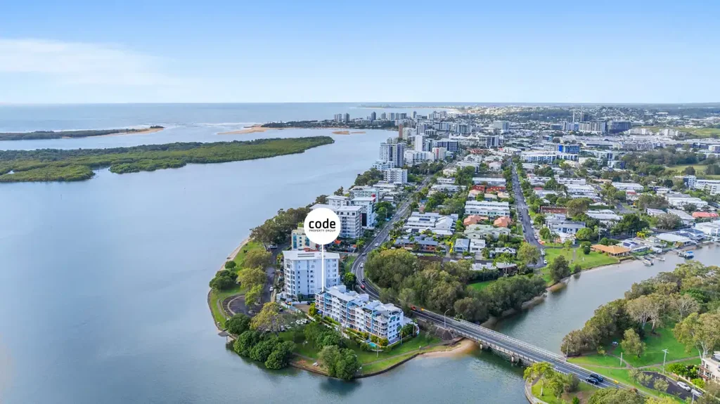 Maroochydore 2房  Riverfront, great views and a Motivated Seller...Need I say more?