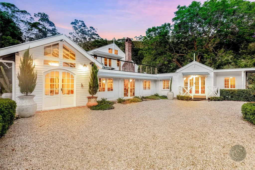 Coolabine Where Artistry Meets Acreage in Complete Hinterland Seclusion