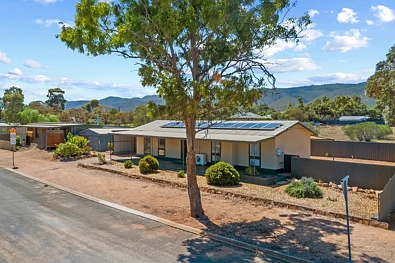 Napperby 5房  Rare dual-home opportunity