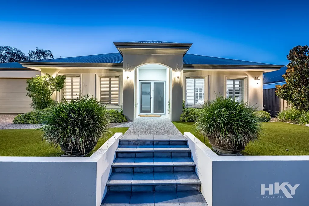 100 Roxburghe Drive, The Vines, WA 6069