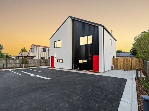 Linwood 2房  Low-maintenance. High-impact. Central-city living