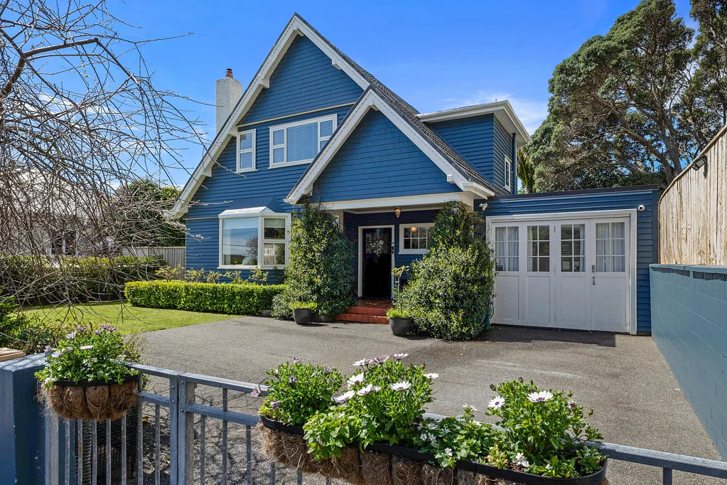 New Plymouth Central 4房  ABSOLUTELY DELIGHTFUL - WYATT HOUSE